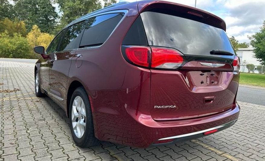 Chrysler Pacifica 3.6 LPG  kůže  7místná  DVD