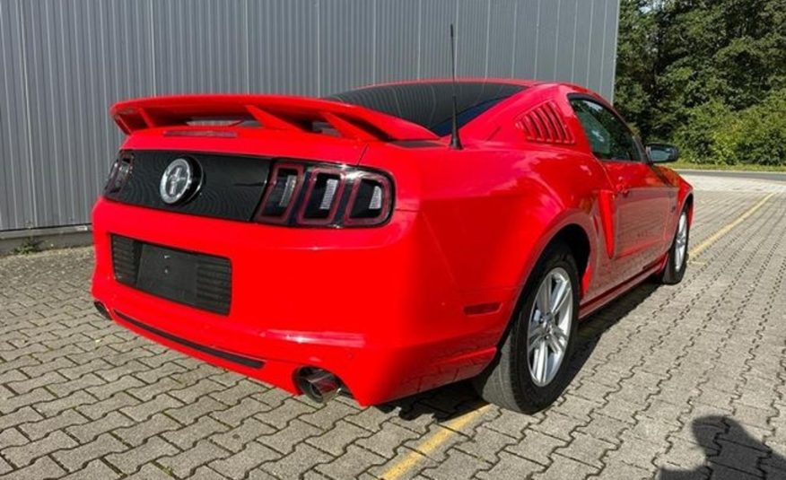Ford Mustang 3.7 Coupe Automat Xenony kůže 1. majitel
