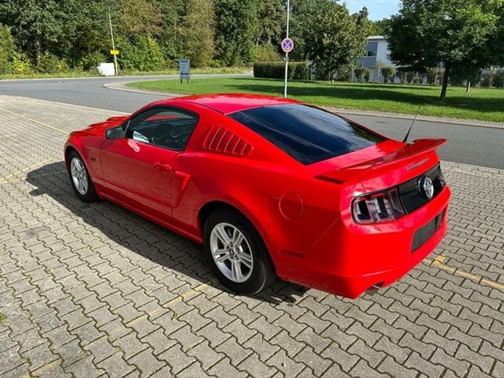 Ford Mustang 3.7 Coupe Automat Xenony kůže 1. majitel