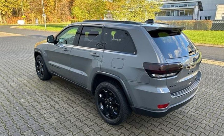 Jeep Grand Cherokee 3.6 4×4 kůže  20 palců kola