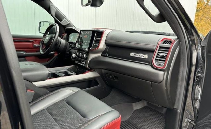 RAM 5.7 REBEL CREWCAB Kůže 4×4  LPG