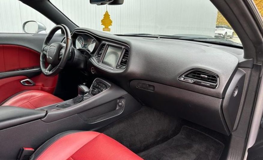 Dodge Challenger 5,7 Shaker Super track