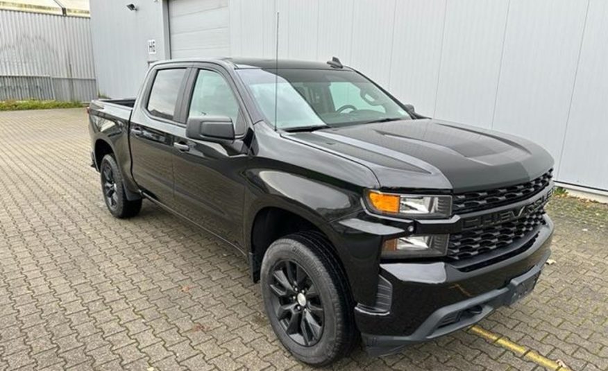 Chevrolet SILVERADO 4.3 4×4 kůže 6 míst Night Paket