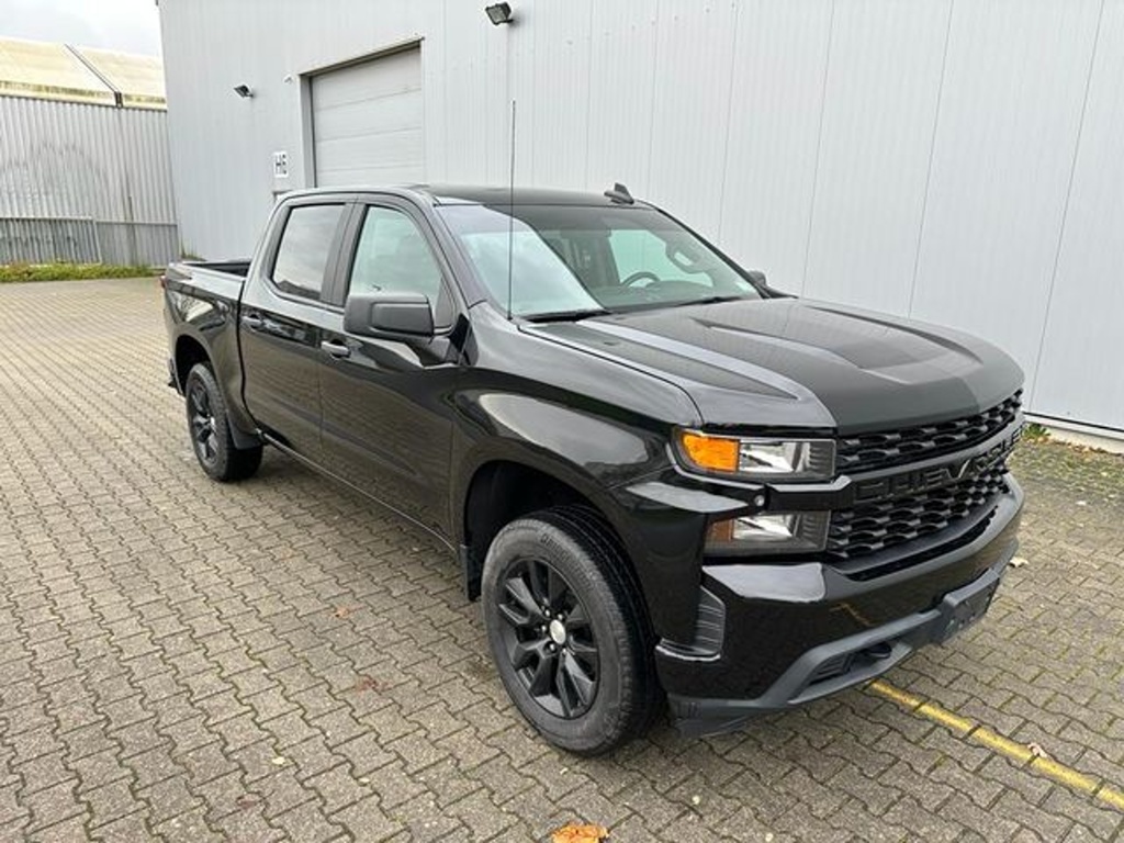Chevrolet SILVERADO 4.3 4×4 kůže 6 míst Night Paket