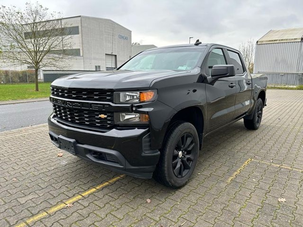 Chevrolet SILVERADO 4.3 4×4 kůže 6 míst Night Paket