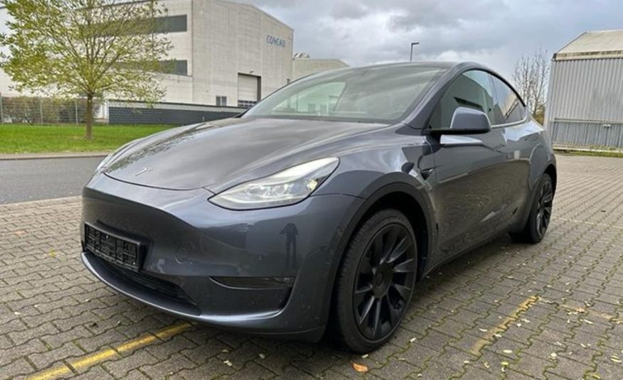 Tesla Model Y – 4×4 s Dualmoto