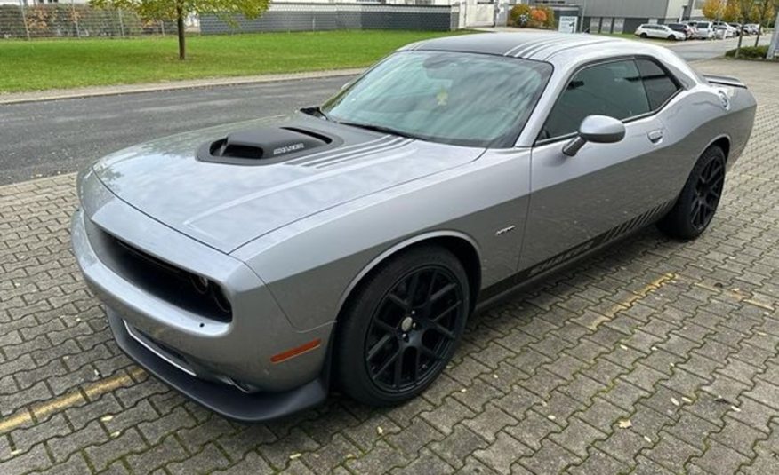 Dodge Challenger 5,7 Shaker Super track