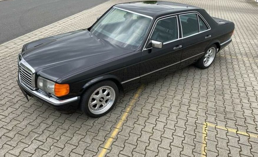 Mercedes-Benz 560 SE