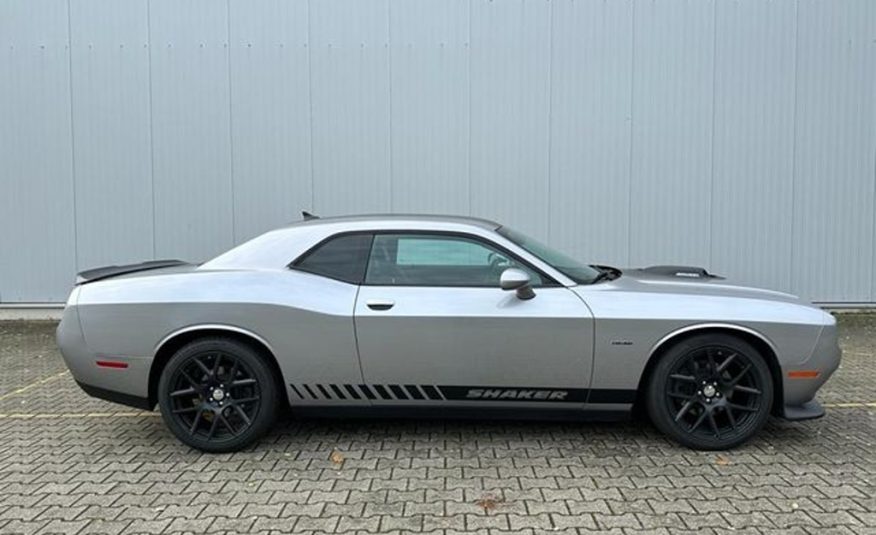 Dodge Challenger 5,7 Shaker Super track