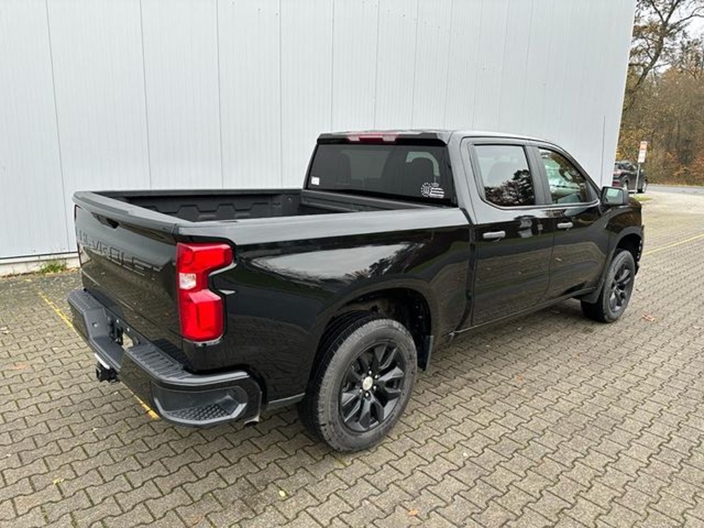 Chevrolet SILVERADO 4.3 4×4 kůže 6 míst Night Paket