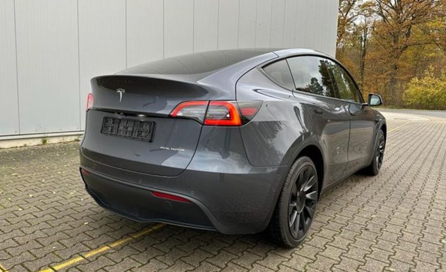 Tesla Model Y – 4×4 s Dualmoto