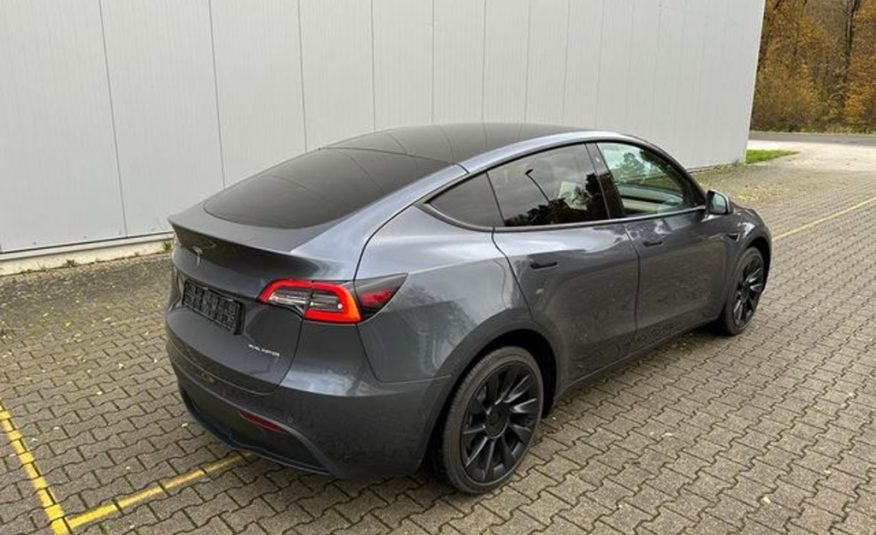 Tesla Model Y – 4×4 s Dualmoto