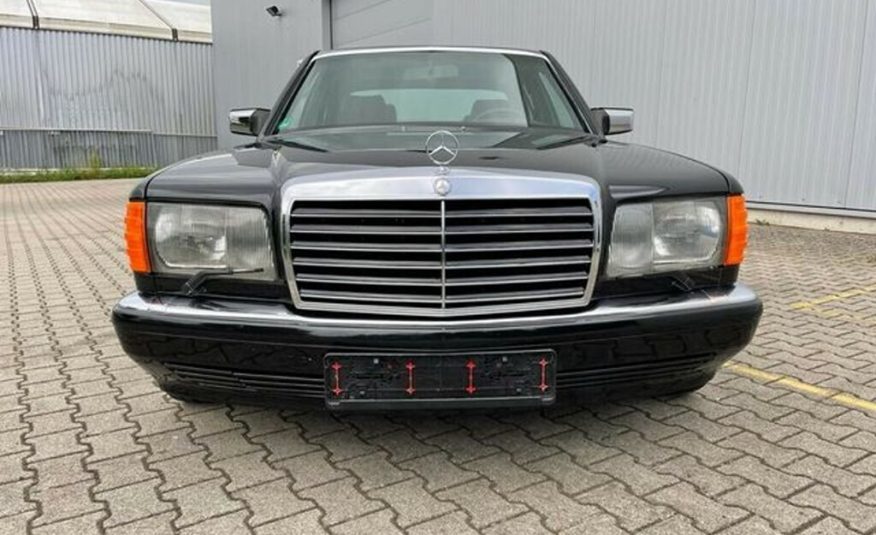 Mercedes-Benz 560 SE