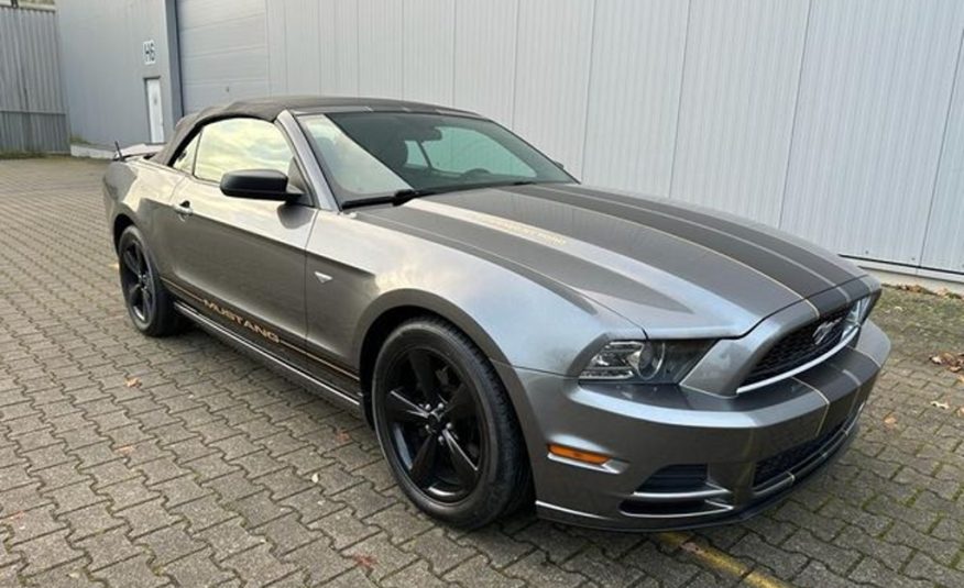 Ford Mustang 3.7 kabriolet  automat