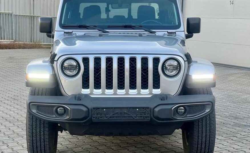 Jeep Gladiator Overland 3.6 4×4 Kůže LED