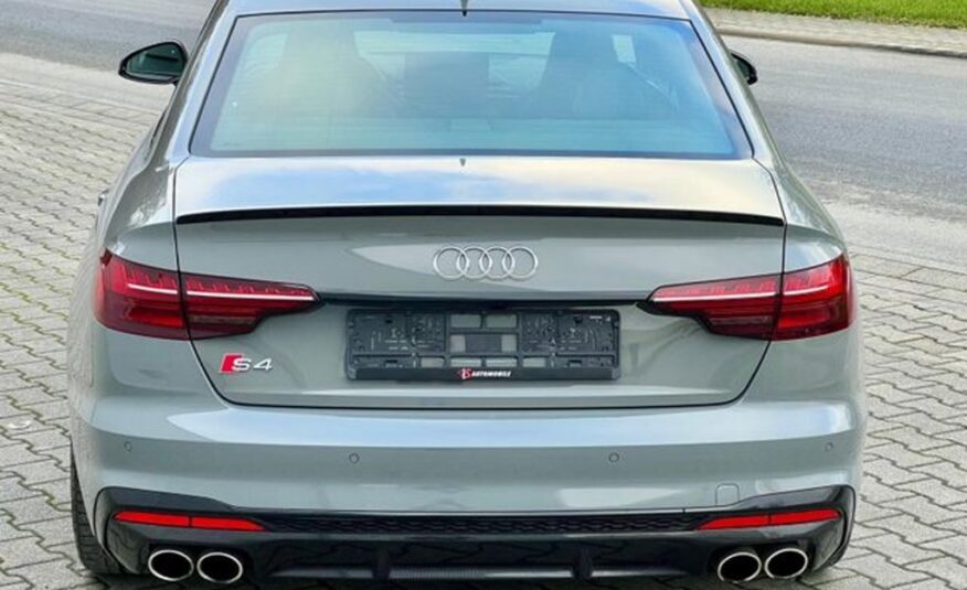 Audi S4 3.0 TFSI quattro Carbon Plus