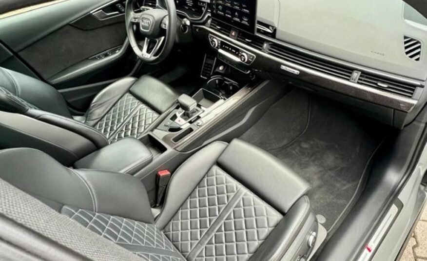 Audi S4 3.0 TFSI quattro Carbon Plus
