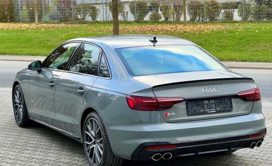 Audi S4 3.0 TFSI quattro Carbon Plus