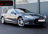 Tesla Model S 85D bez nehod
