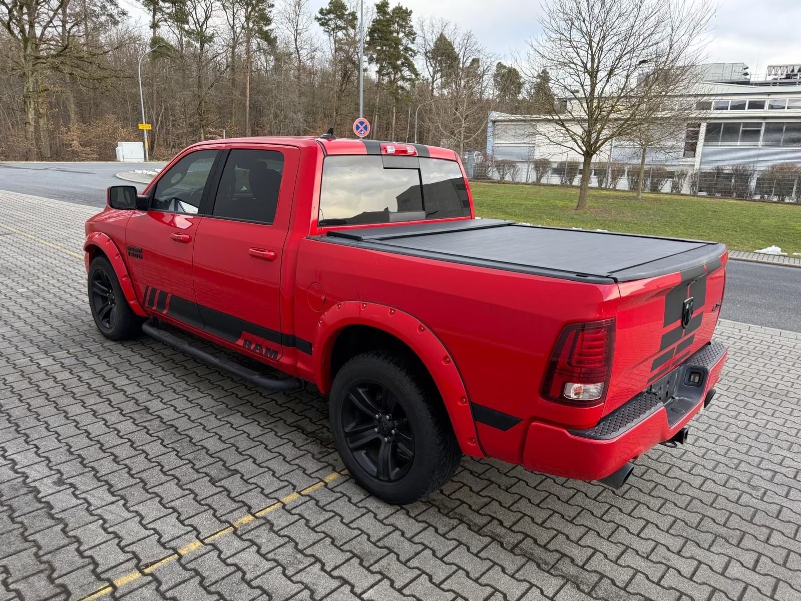 Dodge RAM 5.7 SPORT  CREWCAB