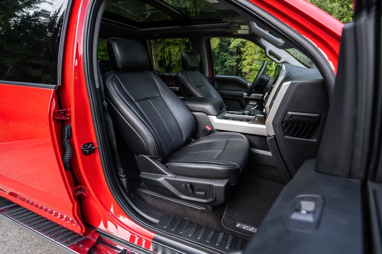 Ford F 150  5.0 LARIAT 4×4/ACC/Tažné/360°kamera