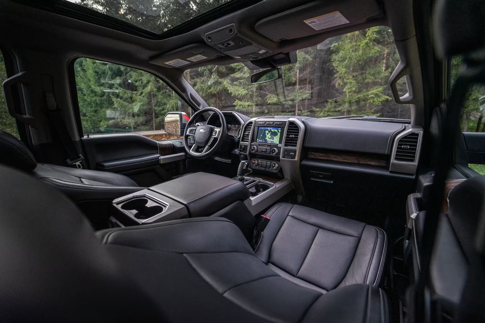 Ford F 150  5.0 LARIAT 4×4/ACC/Tažné/360°kamera