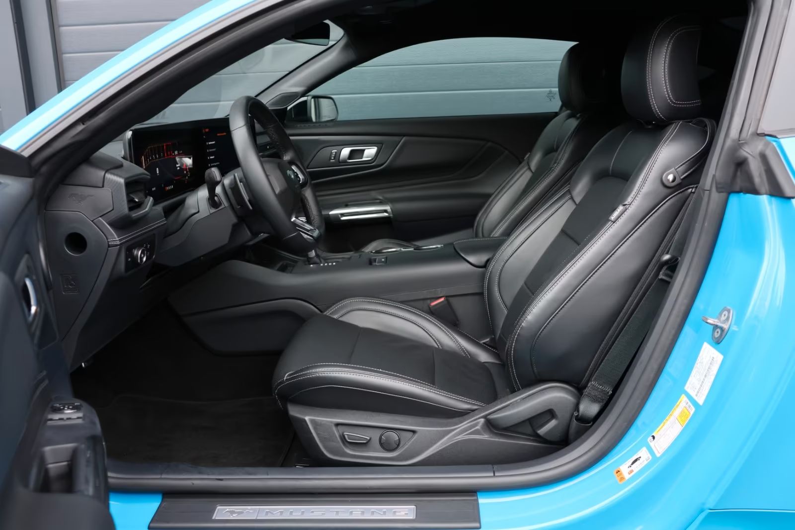 Ford Mustang 5.0 V8/Nový MODEL