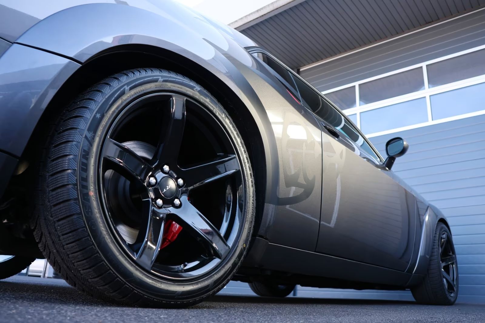 Dodge Challenger SRT Hellcat Jailbreak WideBody