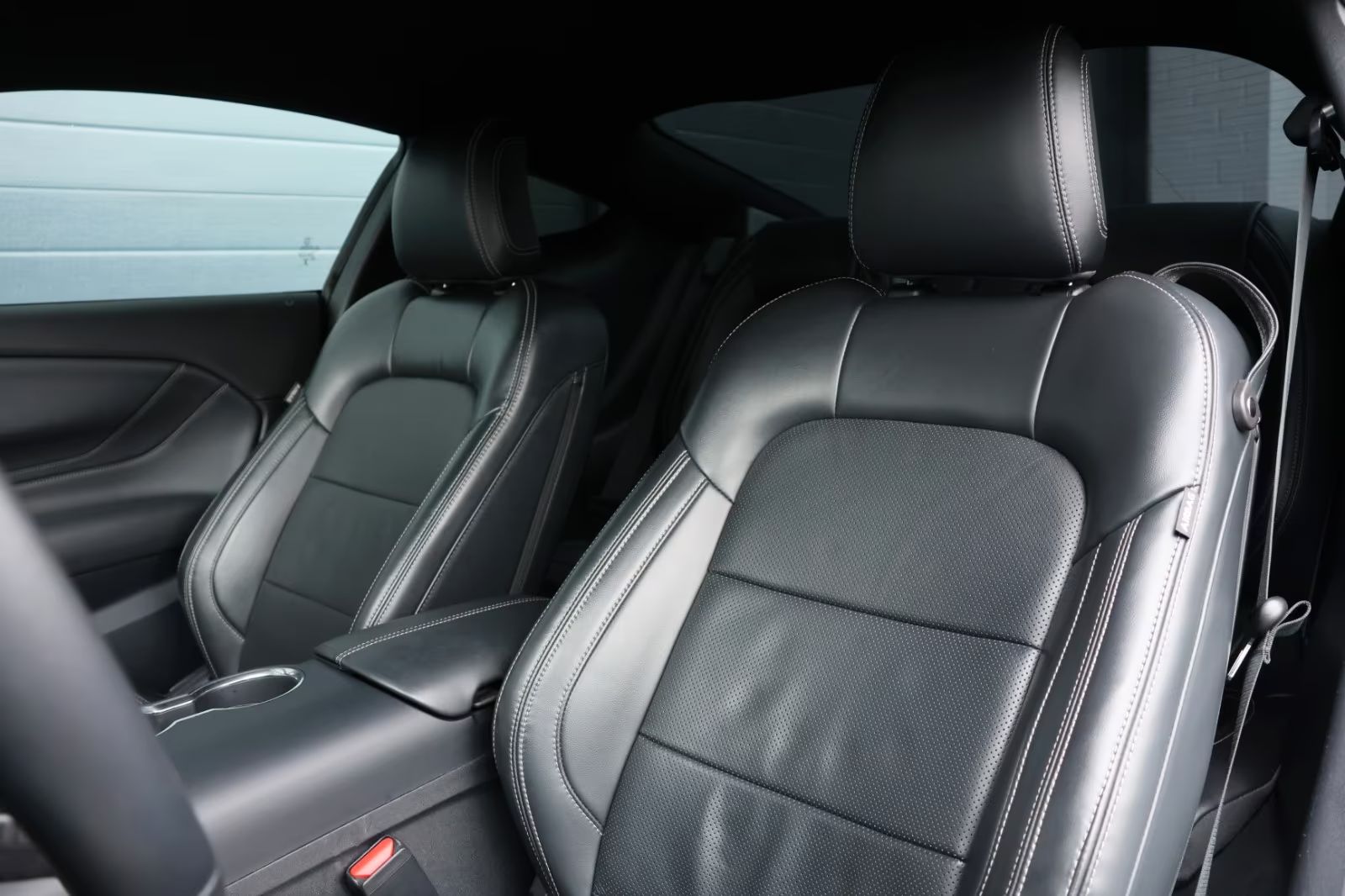 Ford Mustang 5.0 V8/Nový MODEL