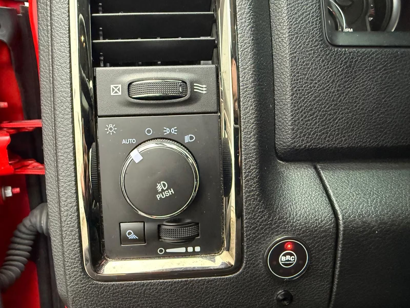 Dodge RAM 5.7 SPORT  CREWCAB