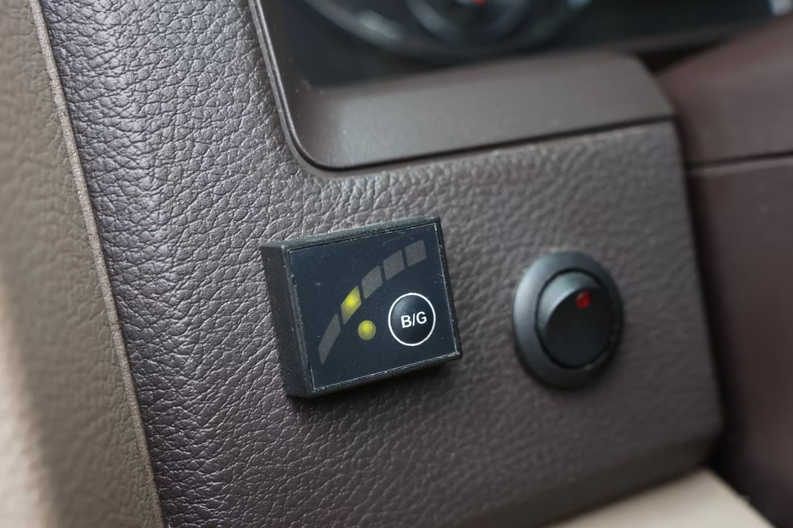 Dodge RAM 2500 5.7 LPG Laramie 4×4/ALPINE/Tažné