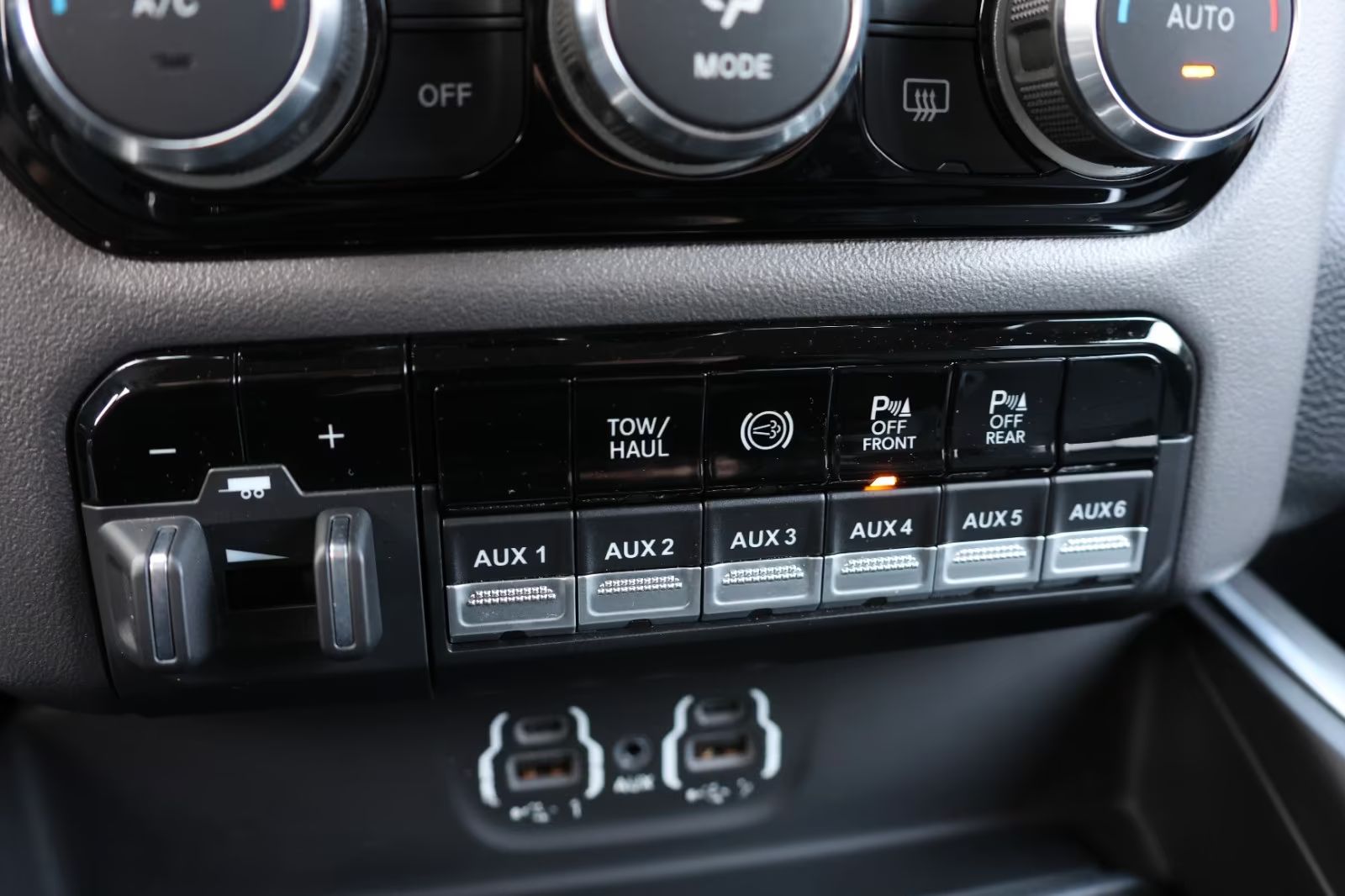 Dodge RAM 2500 6,7L Diesel BIG HORN CREW CAB 4X4