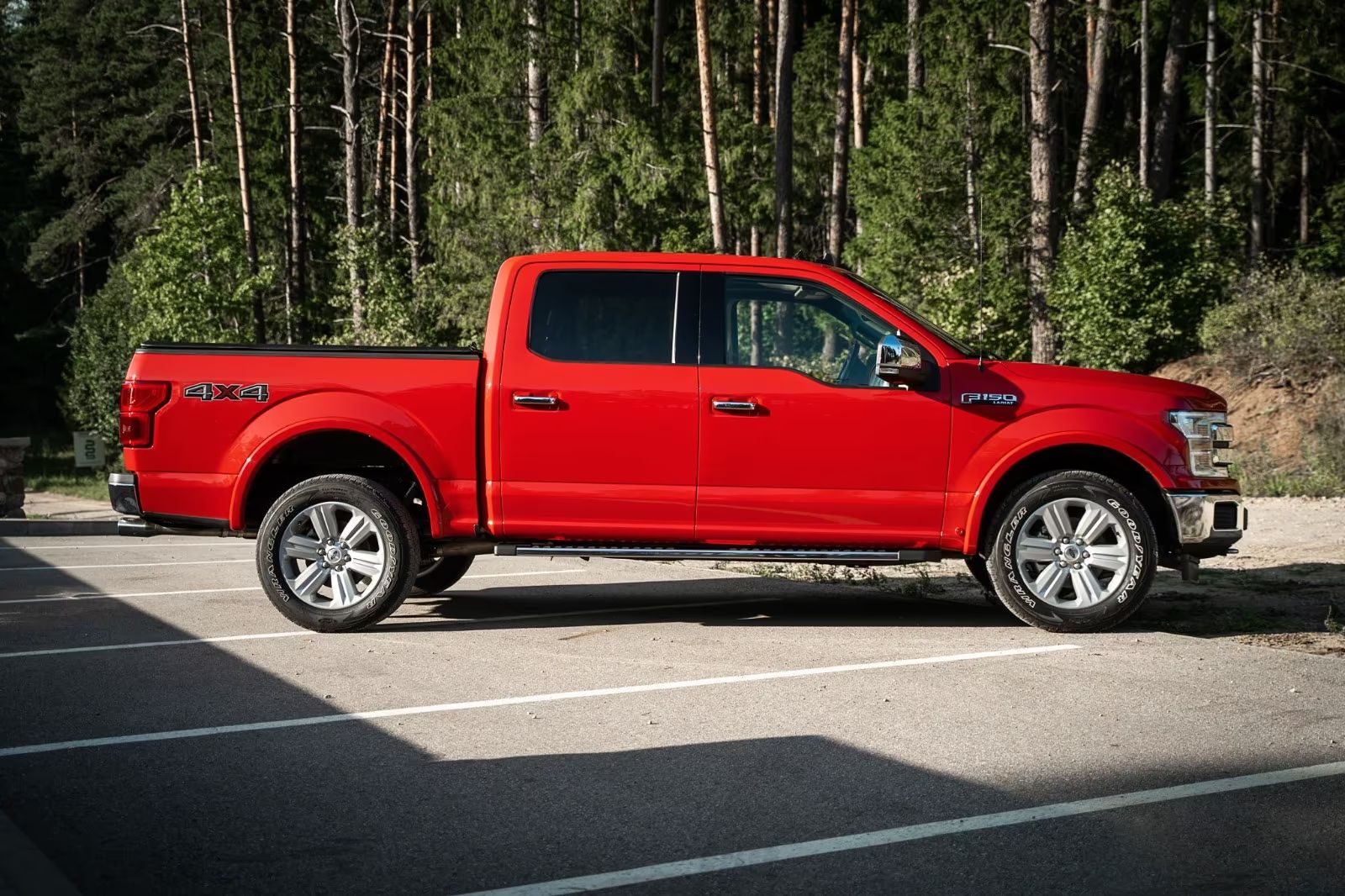 Ford F 150  5.0 LARIAT 4×4/ACC/Tažné/360°kamera