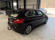 BMW 218 2 Active Tourer 218 d Luxury Line Tažné