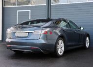 Tesla Model S 85D bez nehod