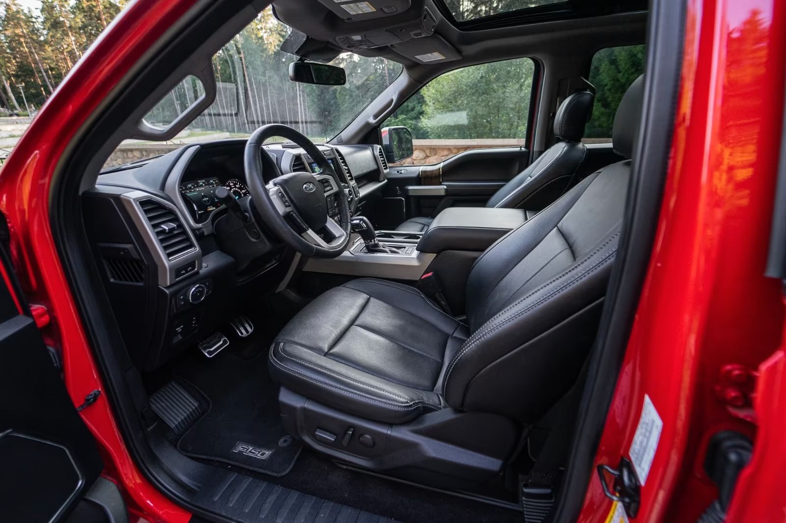 Ford F 150  5.0 LARIAT 4×4/ACC/Tažné/360°kamera