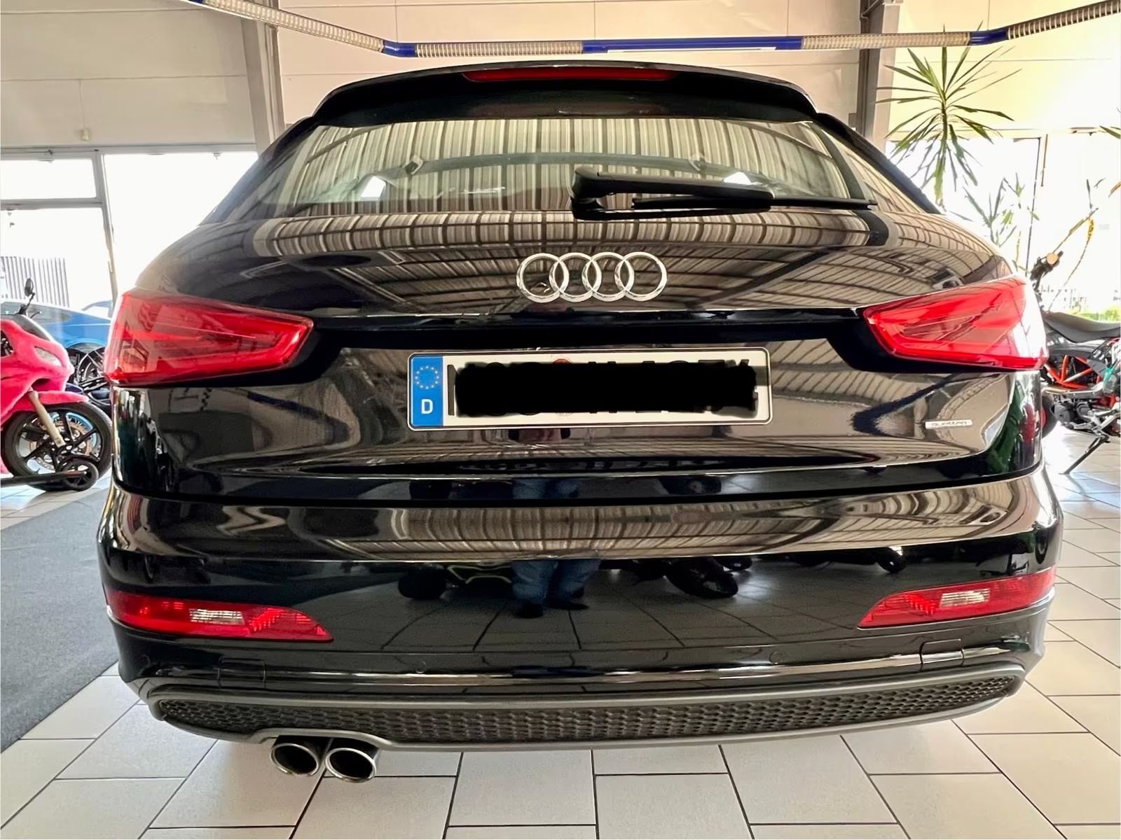 Audi Q3 2.0 TDI quattro S line 1.majitel,tažné