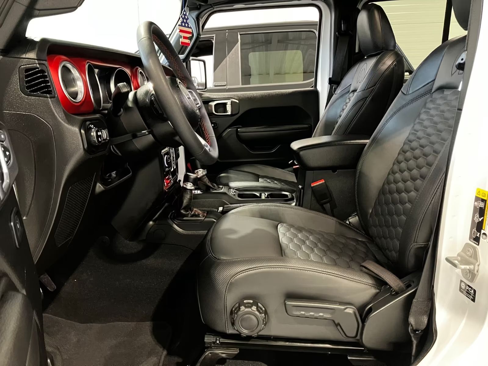 Jeep Gladiátor Rubicon 3,6 4×4 Kůže LED Tažné