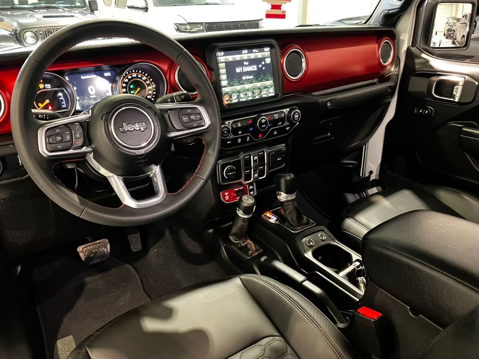 Jeep Gladiátor Rubicon 3,6 4×4 Kůže LED Tažné