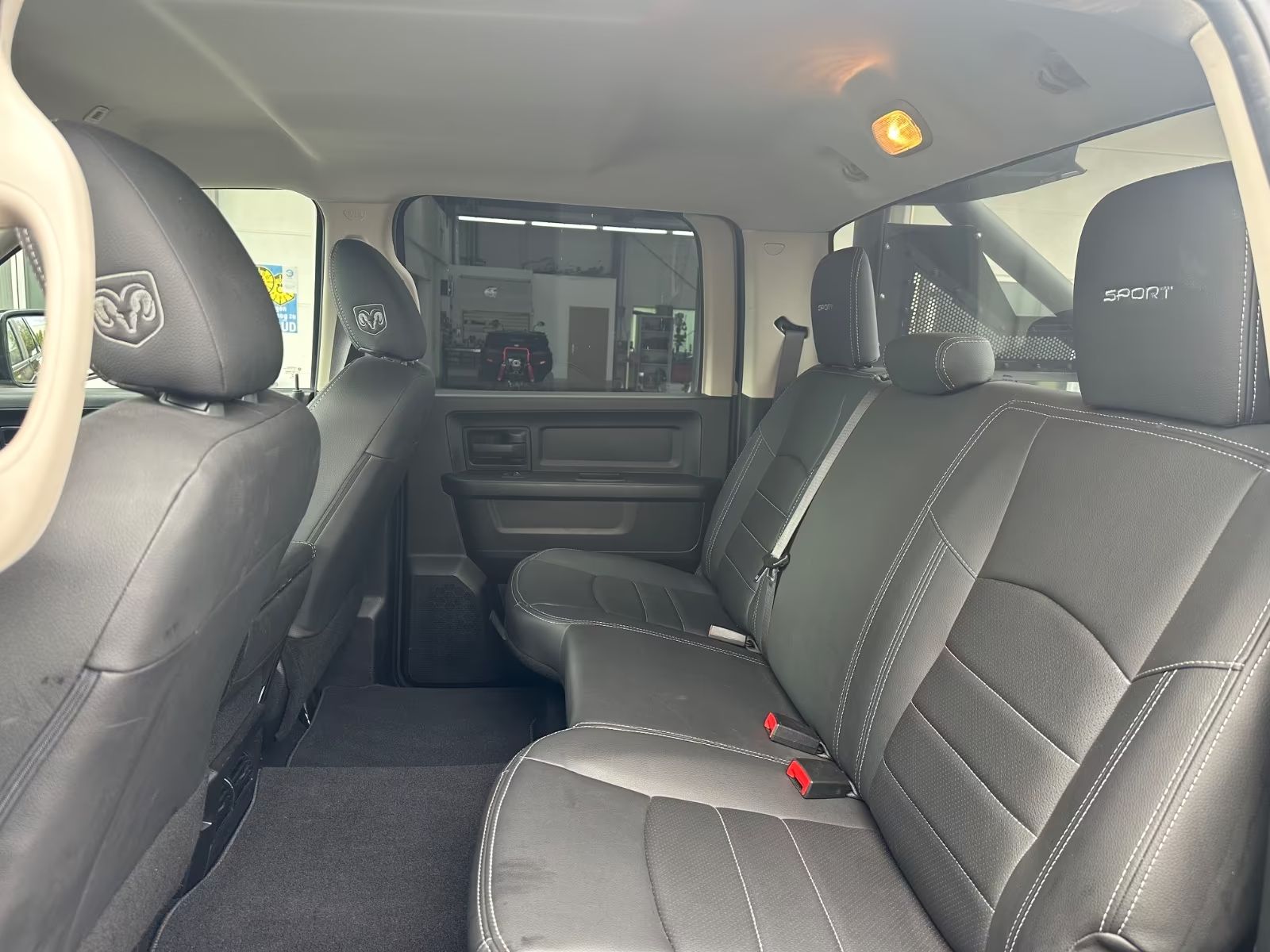 Dodge RAM 5,7 Monster XXL Crewcab Kůže 4×4 Drahá přestavba