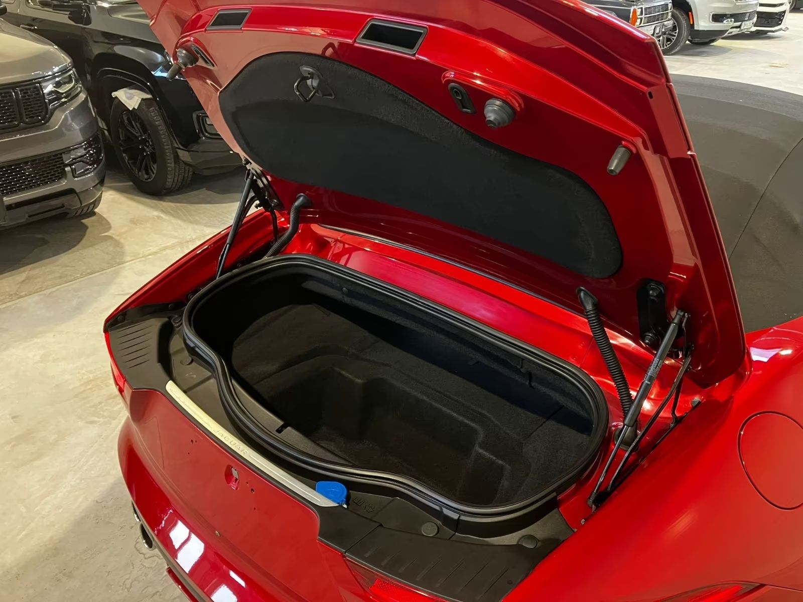 Jaguar F-Type F-TYPE P575 kabriolet R AWD