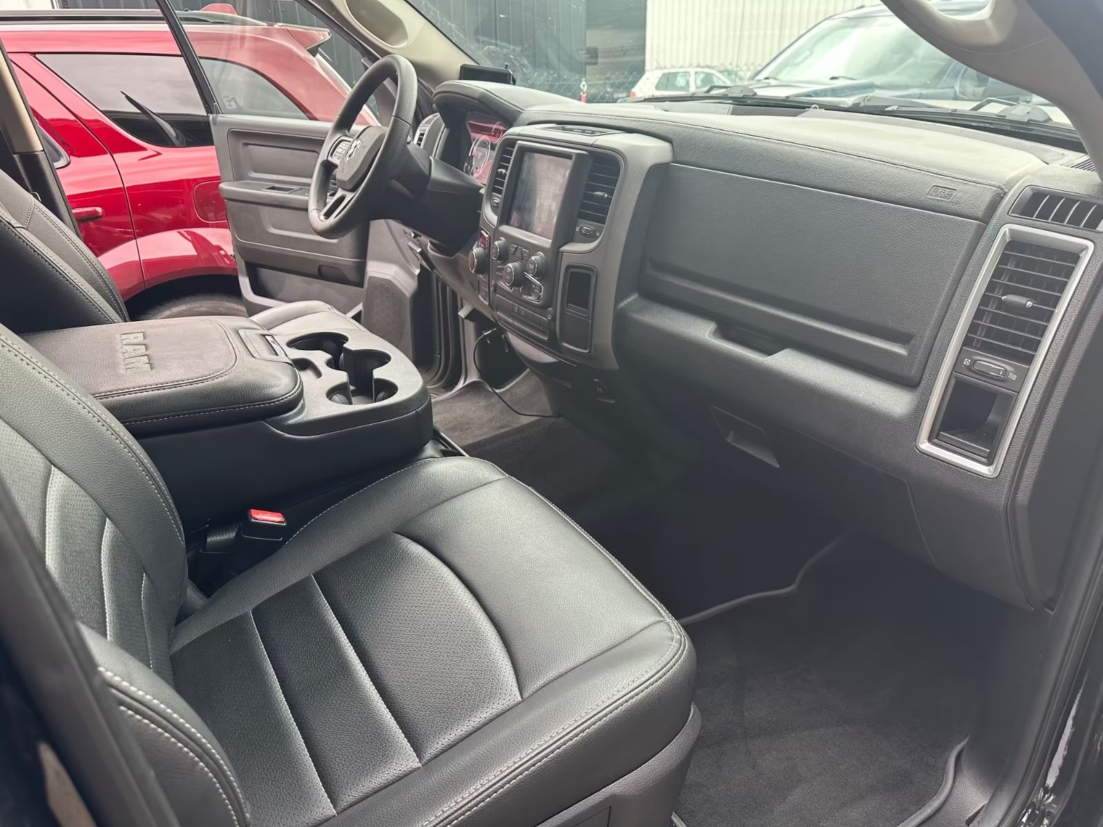 Dodge RAM 5,7 Monster XXL Crewcab Kůže 4×4 Drahá přestavba