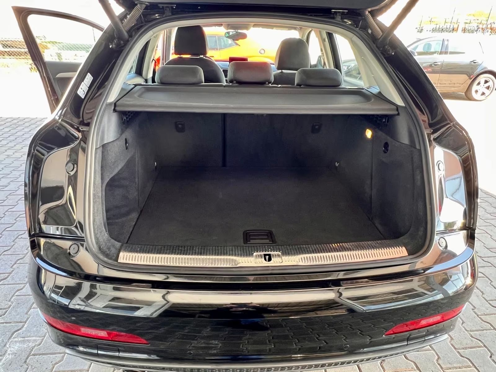 Audi Q3 2.0 TDI quattro S line 1.majitel,tažné