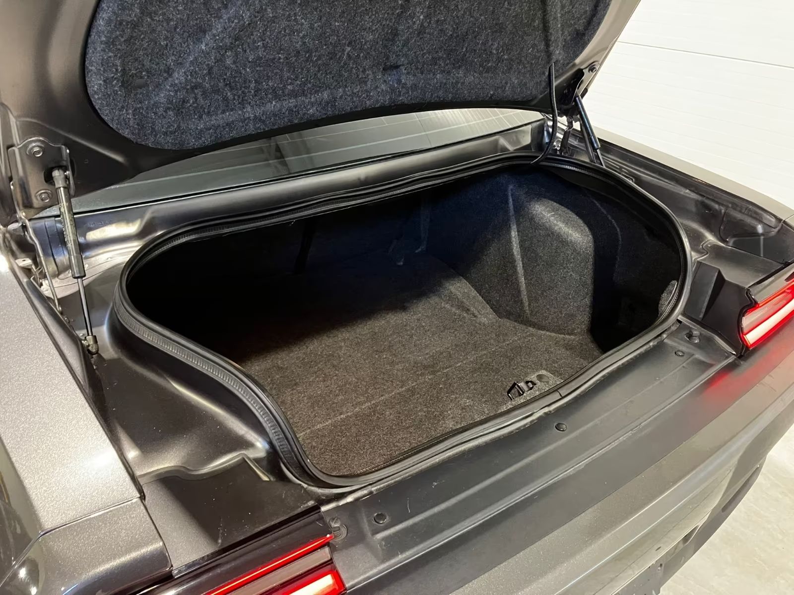 Dodge Challenger 6.4 Orig Widebody SRT Automat kůže