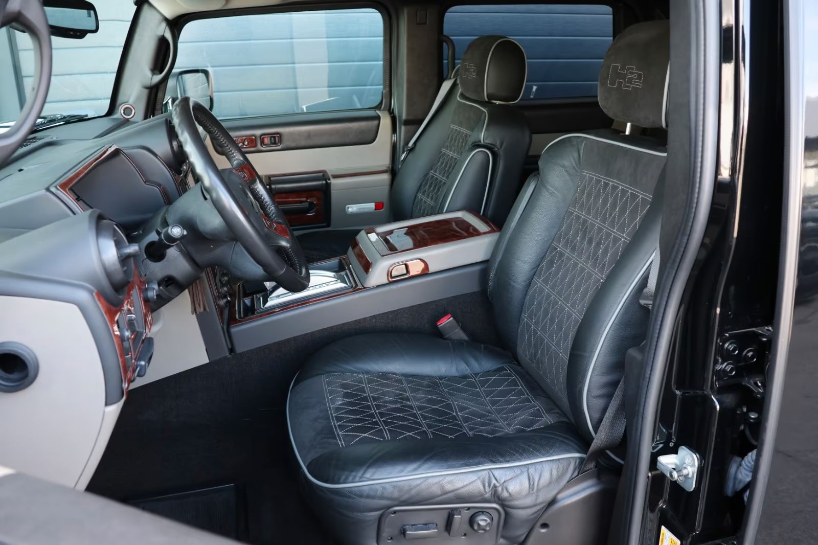 Hummer H2 6,0L V8 TUNING Geiger Performance LS/ Tažné/ BOSE/ 4×4