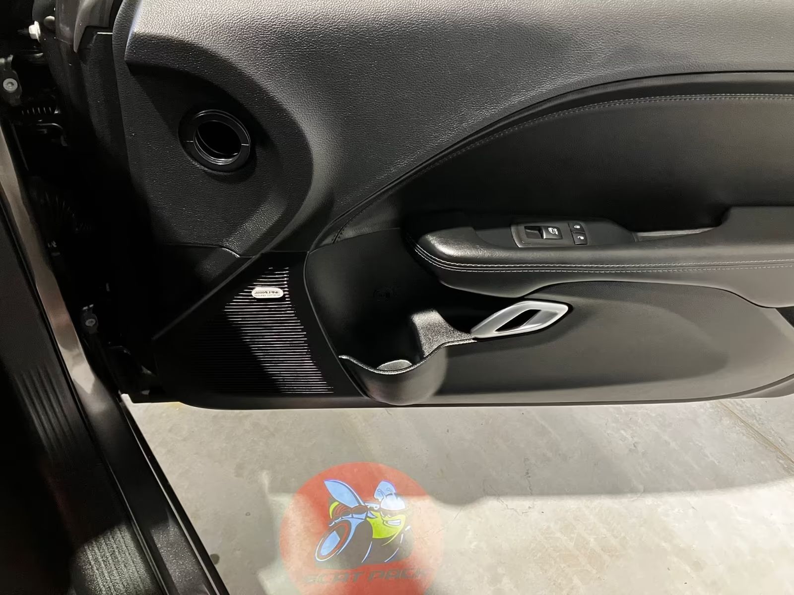 Dodge Challenger 6.4 Orig Widebody SRT Automat kůže