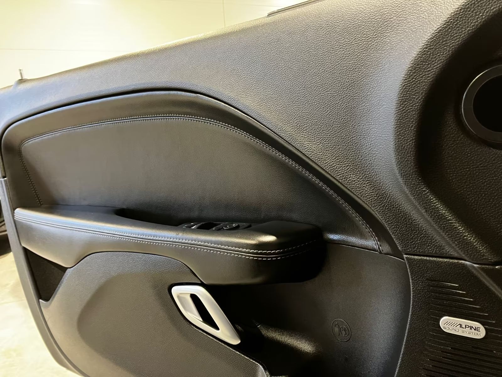 Dodge Challenger 6.4 Orig Widebody SRT Automat kůže