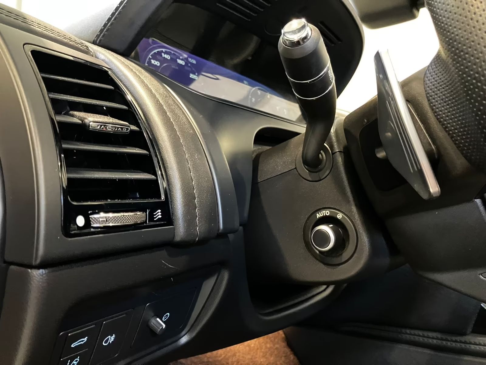 Jaguar F-Type F-TYPE P575 kabriolet R AWD