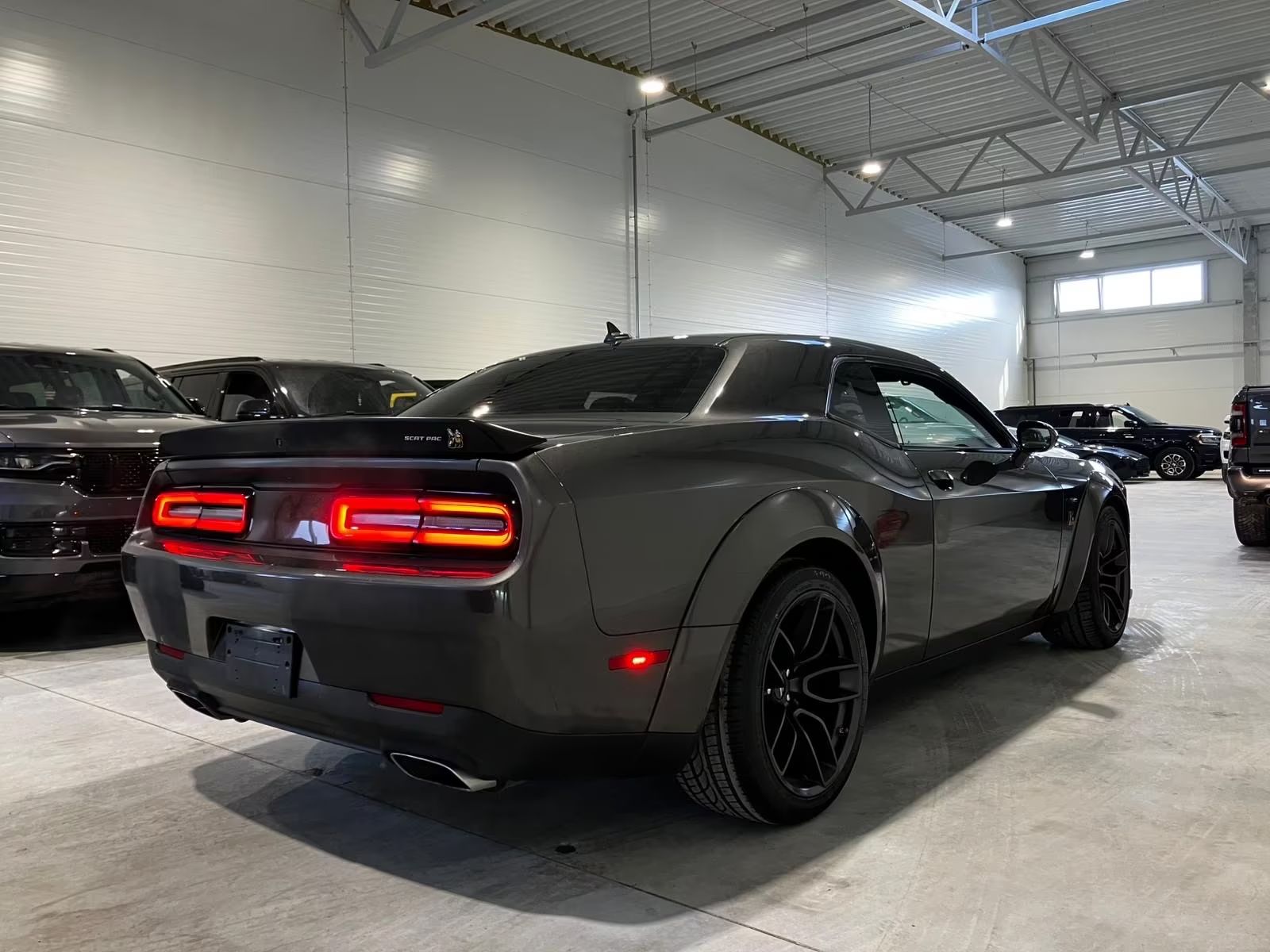 Dodge Challenger 6.4 Orig Widebody SRT Automat kůže