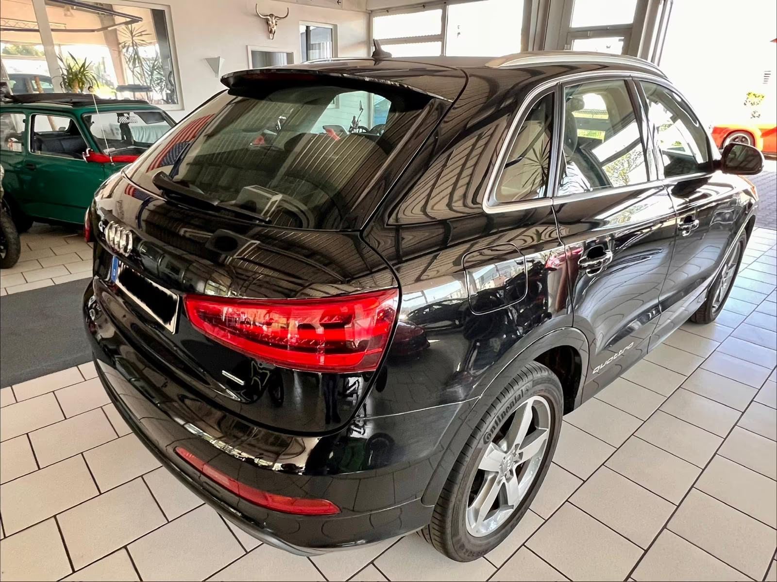 Audi Q3 2.0 TDI quattro S line 1.majitel,tažné